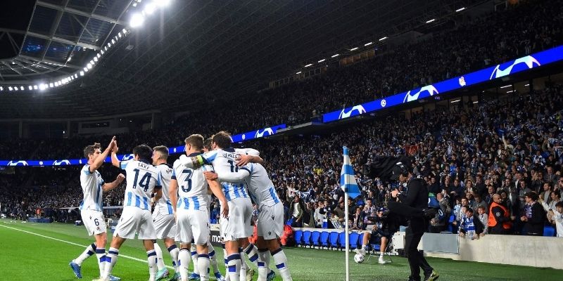 CLB Real Sociedad: Tiểu sử, thành tích nổi bật của Txuri-Urdin 5 Thành tựu đáng chú ý của Real Sociedad