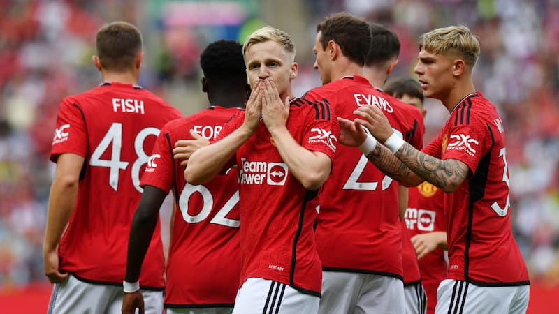 Soi kèo tài xỉu Lyonnais vs Manchester United