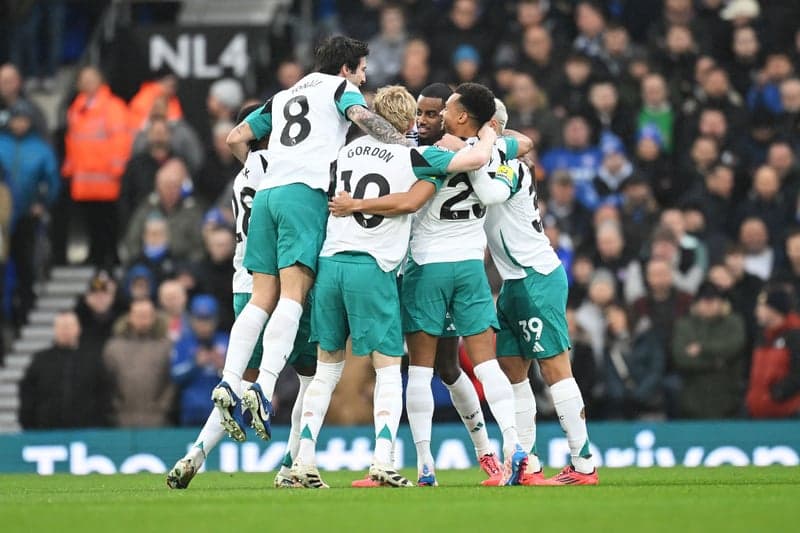 Soi kèo tài xỉu Newcastle vs Ipswich