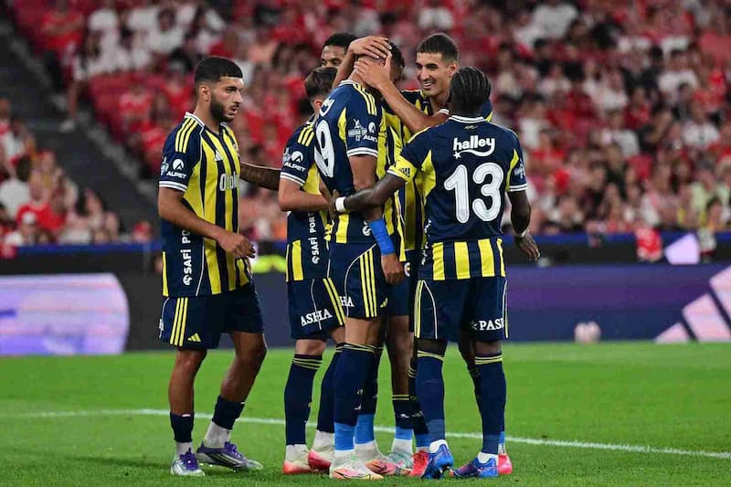 Soi kèo tài xỉu Feyenoord vs Fenerbahce