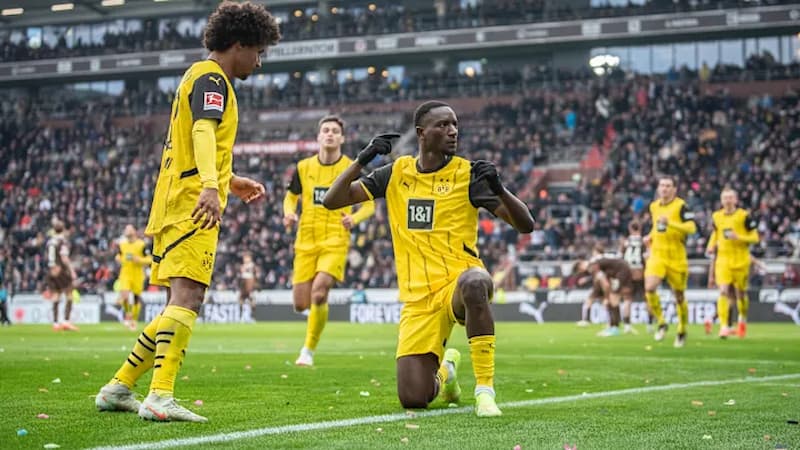 Soi kèo tài xỉu St. Pauli vs Dortmund